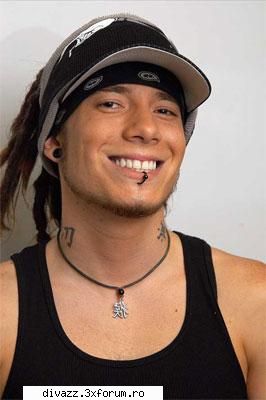 izzy - izzy este cel mai ciudat din formatzie =D - US5